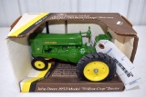 Ertl John Deere 70 Row Crop Tractor N/F, 1/16 scale with box