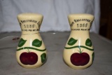 Watt Collectors Association 1996 Salt & Peppers from Stevens Point Wi