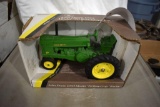 Ertl John Deere 70 Row Crop Tractor, 1/16th, with box