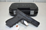 Glock 22 Pistol, 40S&W, Semi Auto, 3 - 15 Round Magazines, 1 - 22 Round Magazine, With Case,