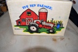National Farm Toy Show 1986 The Toy Farmer Ford 901 Tractor, 1/16, with box