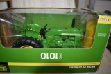 Ertl John Deere 1010 Tractor, 1/16th with box