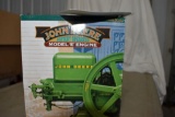 Ertl John Deere E Gas Engine, Battery Operated, 1/6th scale with box