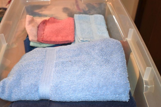 Assorted bath towels