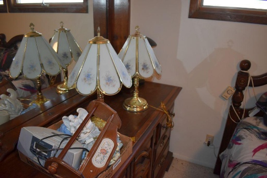 Pair of Lamps, Radio, Lighted Figurine