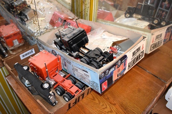 Assortment of used snap to together models