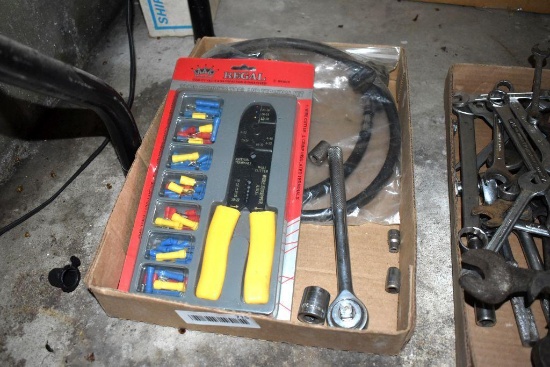 Socket set, electrical splicer