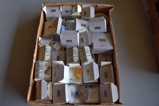 Assorted costume jewelry
