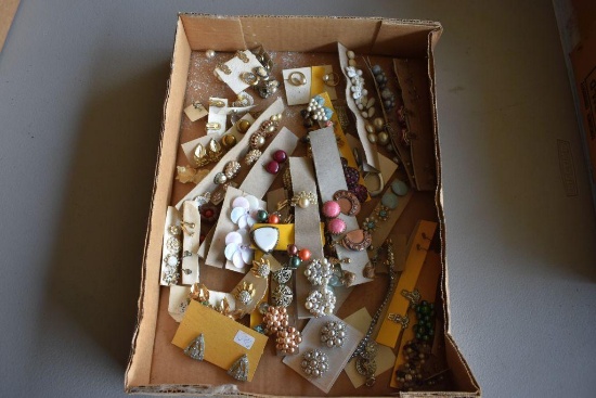 Assorted costume jewelry