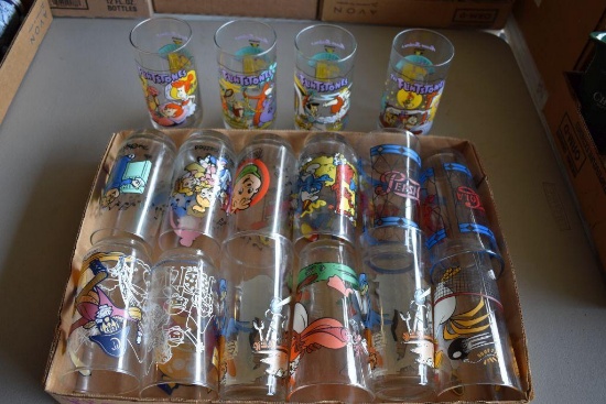 Assorted Pepsi, Hardees, McDonalds glasses
