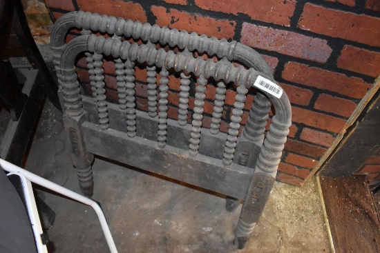 Spool headboard and footboard frame, no rails