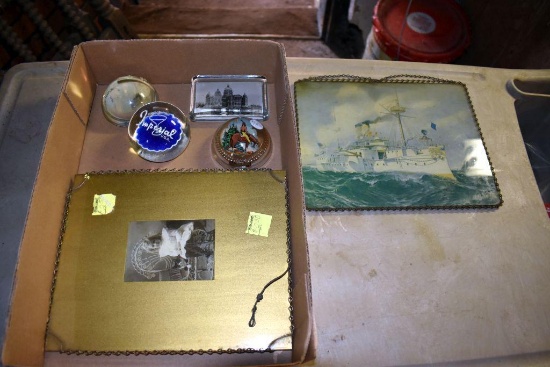 Chain pictures and glass paper weights