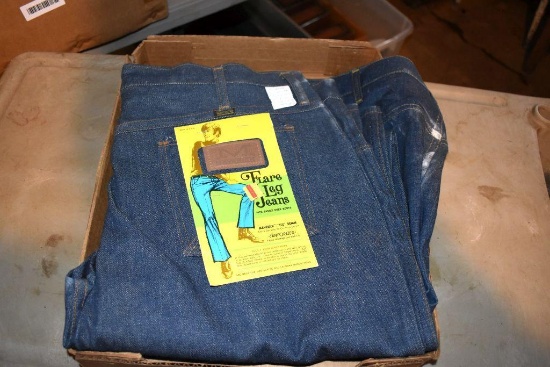 New Lee jeans 40x34 and Maverick jeans 40x34 new with tags