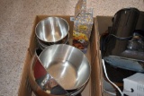 Mixing bowls, slow cooker, 2 boxes