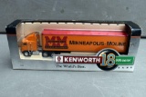 Spec Cast 1/64 scale Minneapolis Moline Semi bank with box