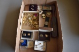 Assorted jewelry