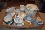 Assorted porcelain dishes