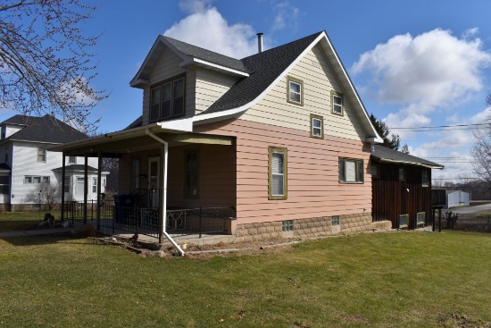 4 BEDROOM 2 STORY HOME IN KENYON, MN, ONLINE ONLY