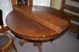 Round Oak table 46