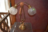 Metal base table lamp