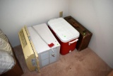 Cooler, suitcase and wall air conditioning unit