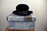 Vintage women's hat and hat box