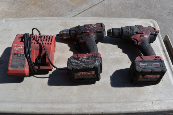 2 Milwaukee Cordless Drills w Lithium Batteries, tested & working