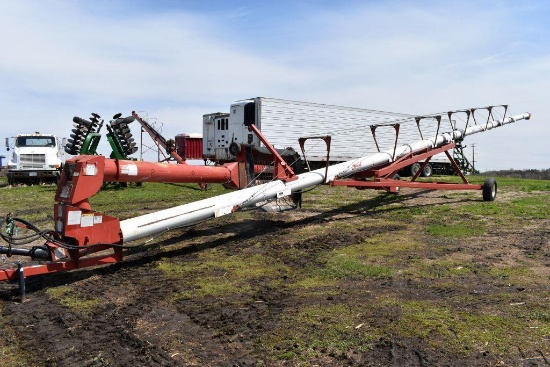 Feterl 1292 Swing Hopper Auger, 12"x92', 540PTO, Hyd. Lift, SN: 1292CSW00019, has patch
