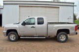 2008 Chevy 2500HD, 4x4, 6.0L V8 Gas, Auto, 160,726 Miles, Ext Cab