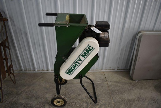 Mighty Mac Wood Chipper with B&S 3 HP Gas Engine, On Wheels