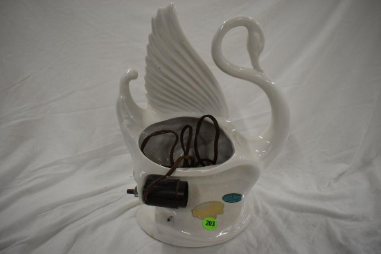 Maddux Pottery Swan TV Lamp