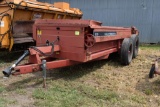 Case International 1570 Manure Spreader, Tandem Axle, Poly Floor, Missing Rear Beater, Not Been