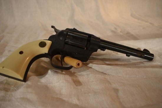High Standard Double Nine .22 Cal. Revolver, 9 Shot, Small Amount of Pitting, SN:1280790
