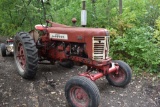 Farmall 350 Gas Tractor, W/F, Fenders, Fast Hitch