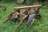 International 3 x 16s Plow with Coulters, 2pt fast hitch