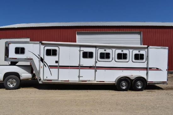 2001 Exiss 24' Tandem Axle All Aluminum, 4 Slant Horse, Gooseneck Trailer, Tack Room, 2 Side Doors,