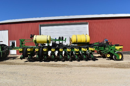 John Deere 1770NT 24R30" Planter, Single Disc Openers, 3 Bushel Boxes, Precision Delta Force V