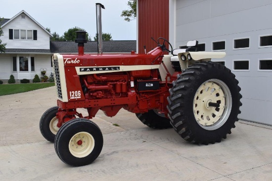 1965 Farmall 1206 Diesel Open Station, 3,031 Act Hrs, 3pt, 2 Hydraulic, PTO, 56 Series Shifting