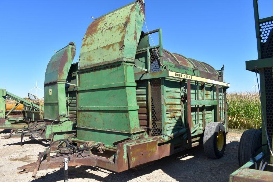 John Deere 200 Stacker, Single Axle, 1000PTO, Power Unload, Updated Hammers
