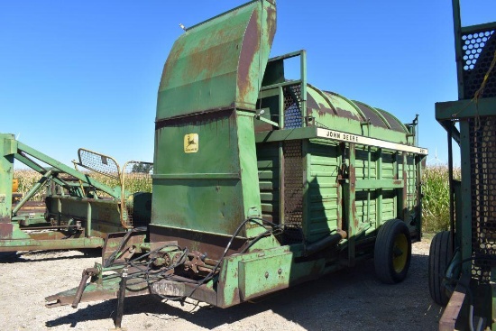 John Deere 200 Stacker, Single Axle, 1000PTO, Power Unload, SN: 000915N