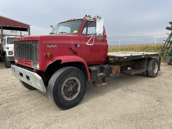 1988 GMC Topkick Single Axle 3208 Cat , Allison Auto, Air Brakes, 11Rx22.5 Tires, 16' Flat Bed,