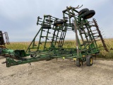 John Deere 960 Field Cultivator, 44.5', 3 Bar Harrow, Gauge Wheels