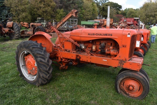 Allis Chalmers WD Gas Tractor, N/F, Fenders, 13.6x28 Tires,Motor is Free, Missing Parts