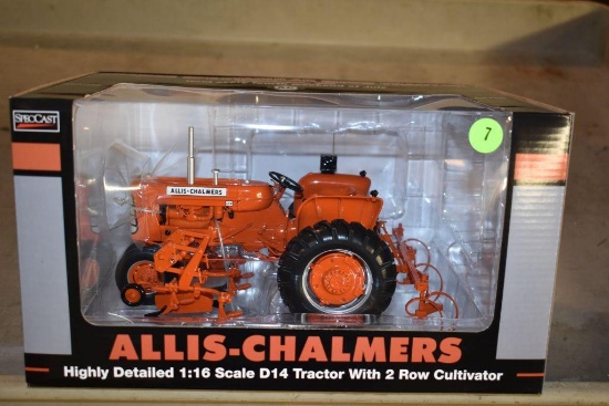 SpecCast Allis Chalmers Highly Detailed 1/16 Scale D14 Tractor With 2 Row Cultivator, Orange