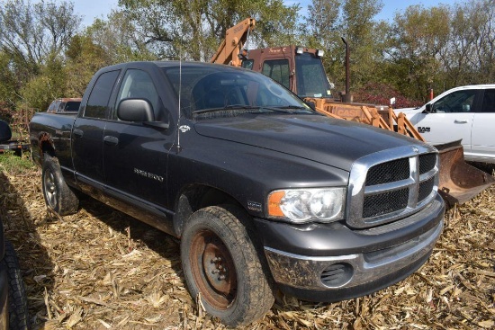 2004 Dodge Ram 1500 SLT Pickup, 4x4, 4 door, 5.7 Liter Hemi V8 Engine, 136,104 Miles Showing,