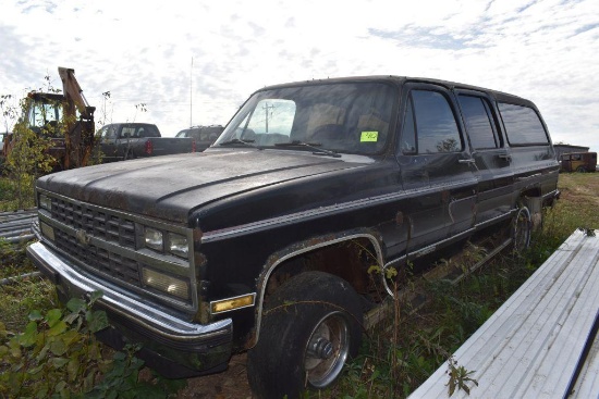 Chevy Suburban 1500 For Parts, No Title