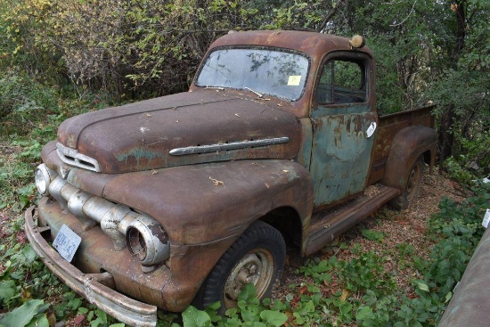 Ford F-2, No motor, missing parts, no title