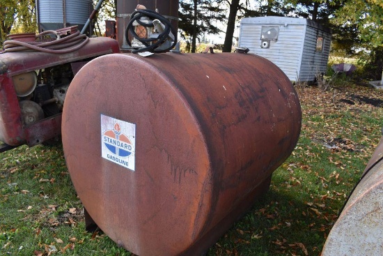 550 Gallon Fuel Tank with Gasboy Model 6 Pump