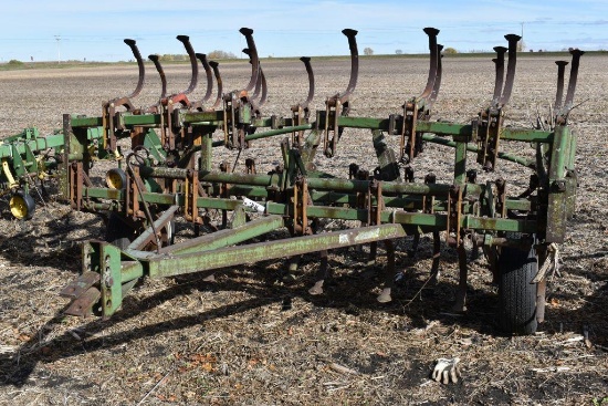 Kewanee 17.5' Field Cultivator, In Transport, No Hyd. Lift Cylinder or Wing Cylinder