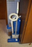 Windsor versamatic upright vacuum cleaner